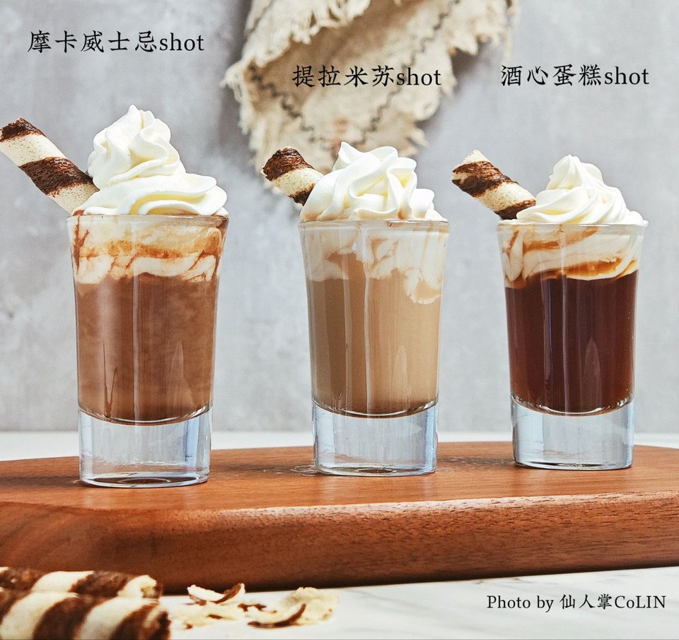 微醺迷你鸡尾酒｜3杯液体奶油蛋糕shot的做法