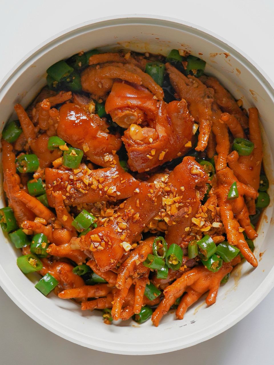 大手牵小手（猪蹄烧鸡爪）的做法