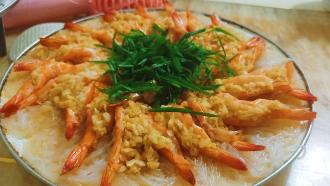 3分钟光盘的粉丝蒜泥虾的做法