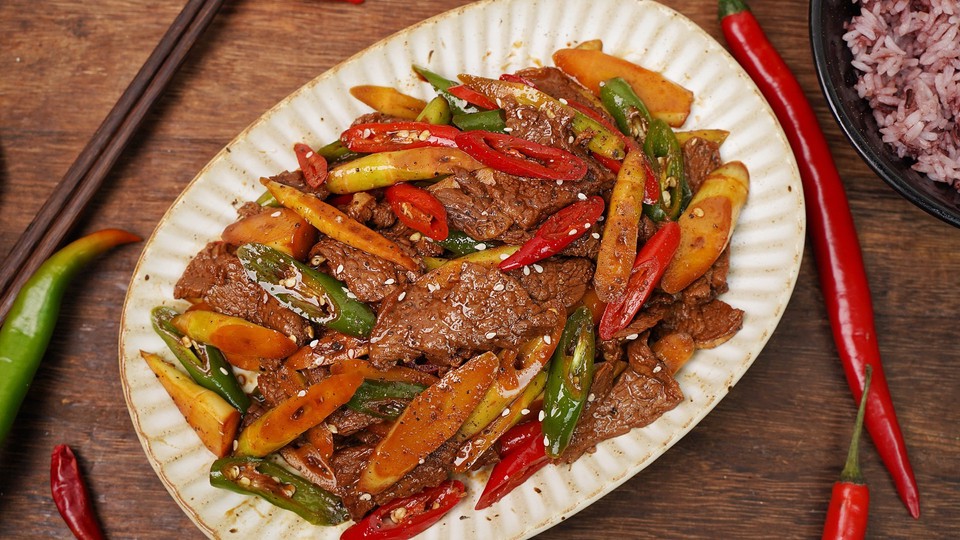 笋尖小炒牛肉，巨下饭的做法