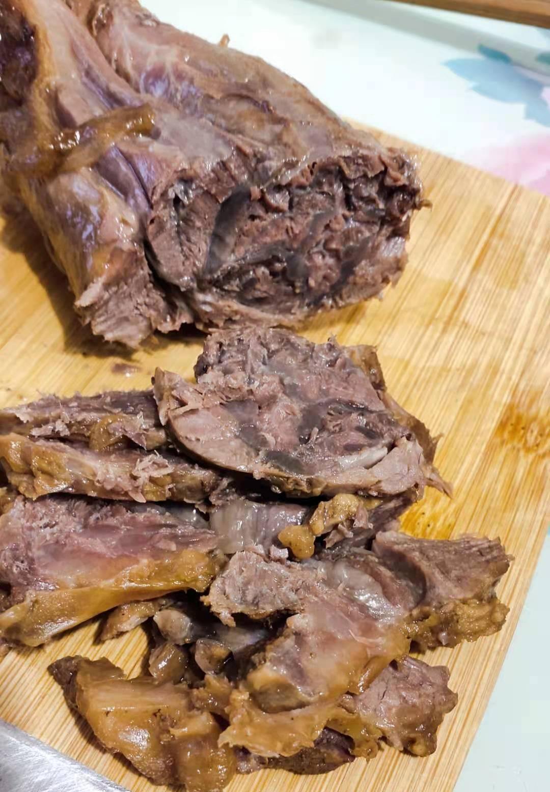 奇香无比酱驴肉的做法