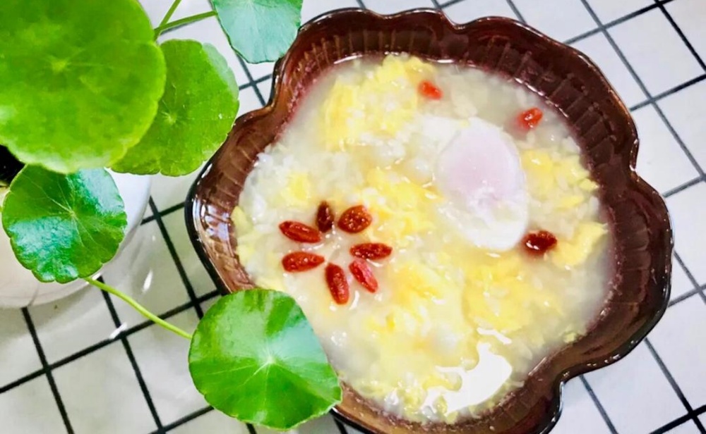 酒酿汤圆鸡蛋的做法