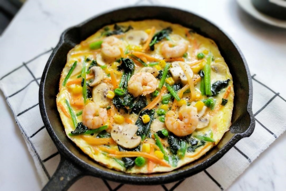 【健康快手早餐】鲜虾杂蔬烘蛋(1-2人份)的做法