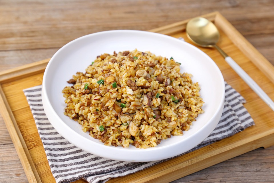 姬松茸牛肉烩饭的做法