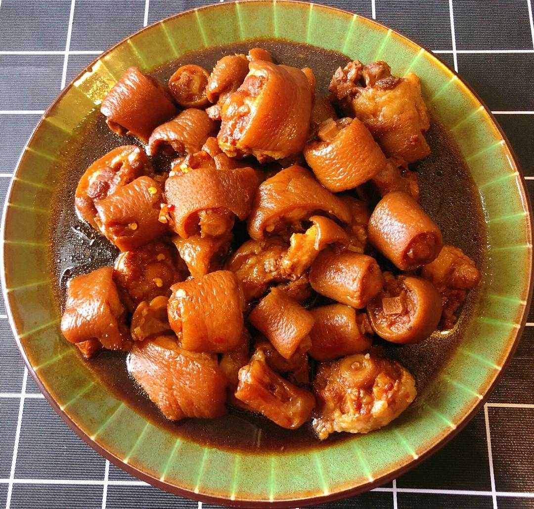 卤猪尾巴的做法