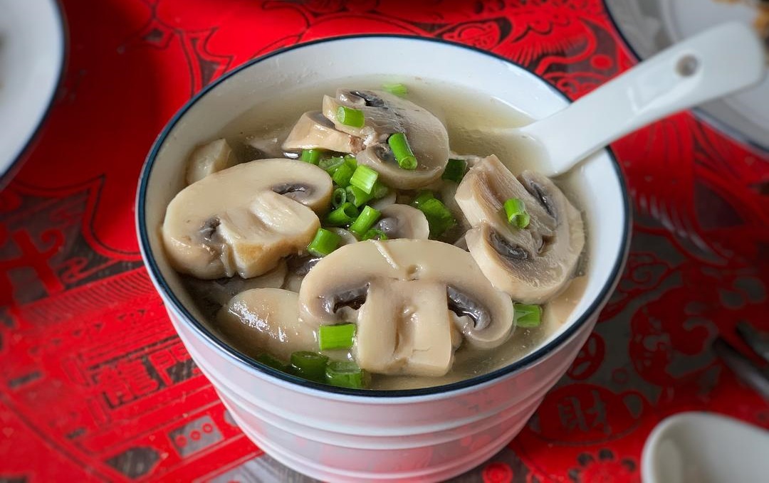 增强免疫力的蘑菇排骨汤的做法