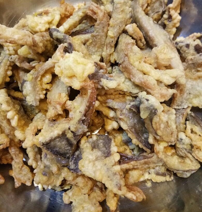 炸鲜蘑的做法