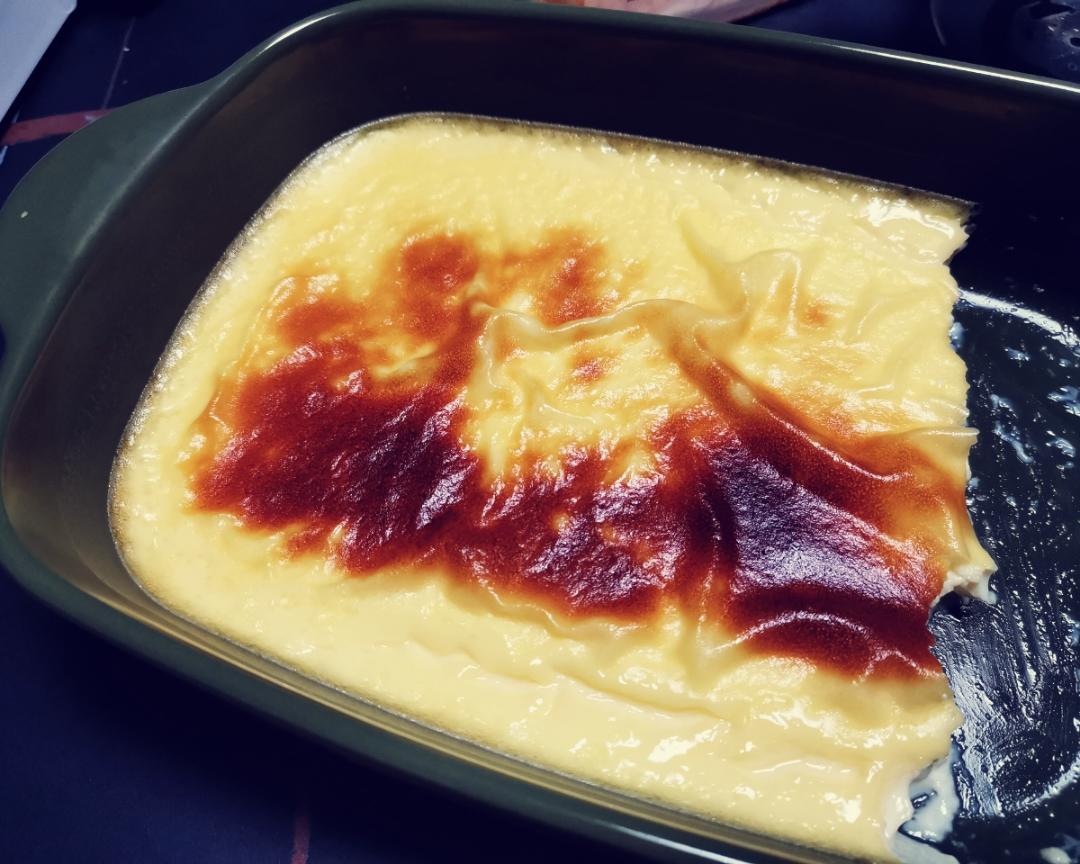 无奶油烤布蕾（消耗蛋黄的绝妙方法）的做法