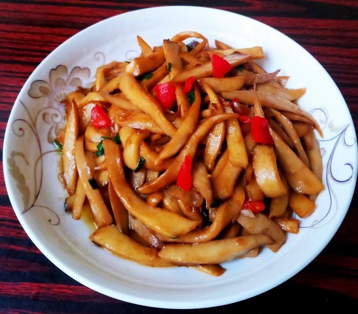 教你炒杏鲍菇~比鲍鱼还要鲜美.上桌就被秒光的做法