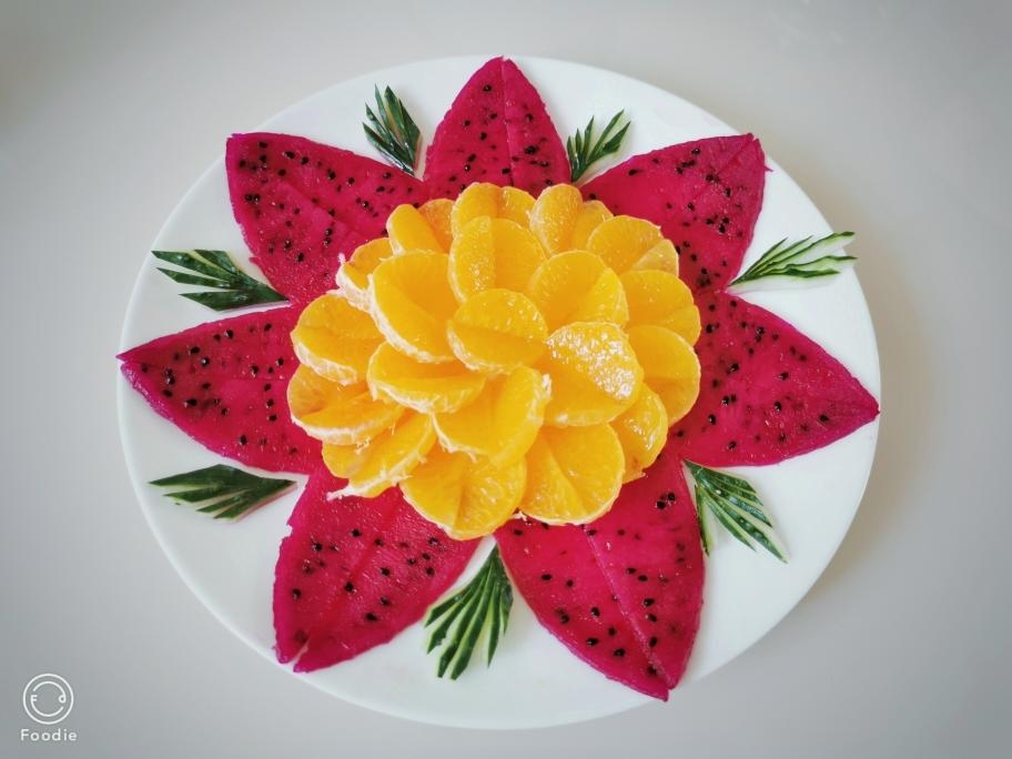 花开富贵水果拼盘