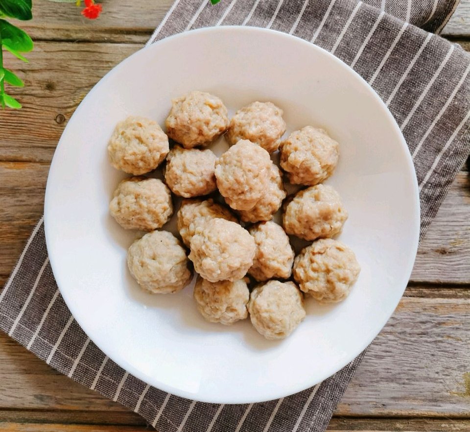 纯手工大地鱼肉丸