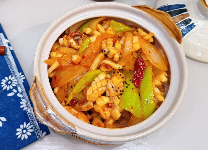 下饭菜～川香麻辣鱿鱼煲